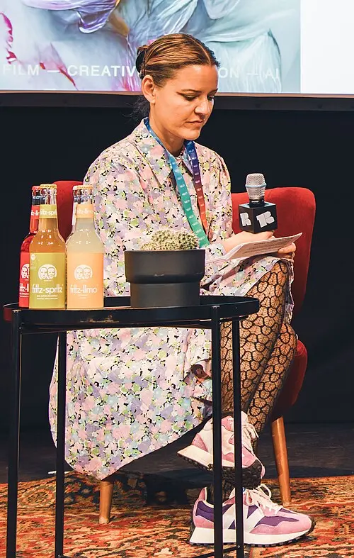 Sara Kelly-Husain