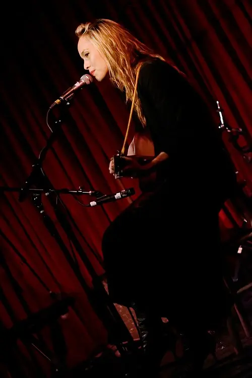 Kate Earl