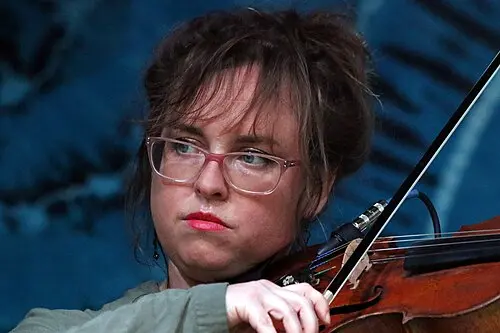 Lyndsay Pruett