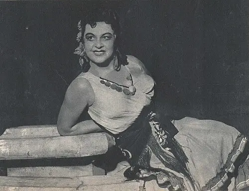 Zenaida Pally