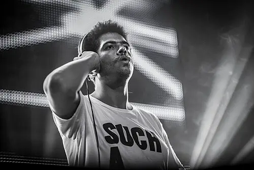 Seth Troxler