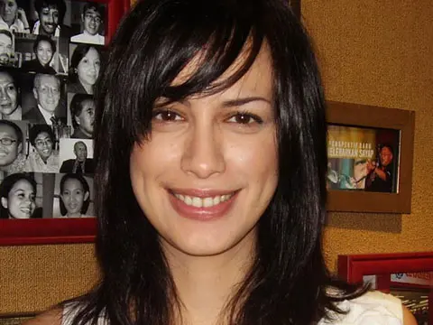 Sophia Latjuba