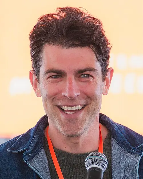 Max Greenfield