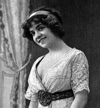 Edmée Favart
