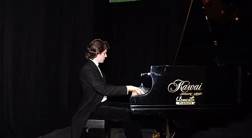 Christopher Falzone