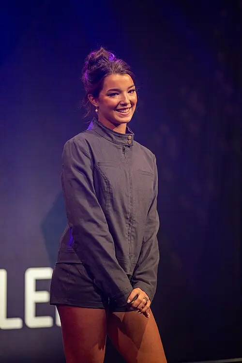 Eva Jumatate