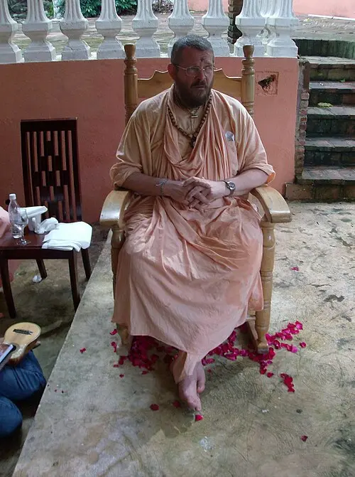 Paramadvaiti Swami