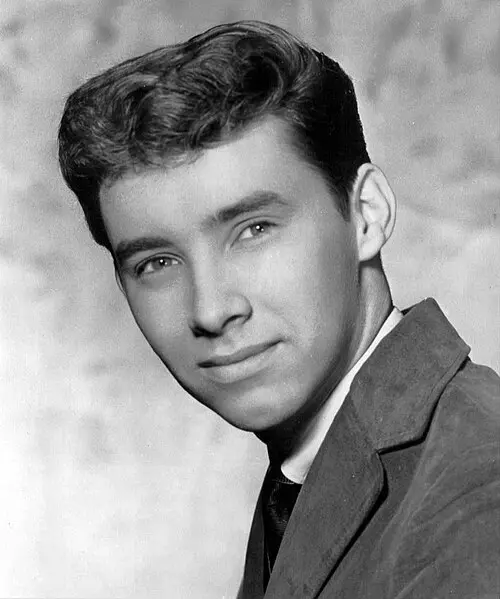 Gary Shelton