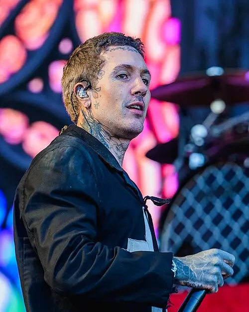 Oliver Sykes