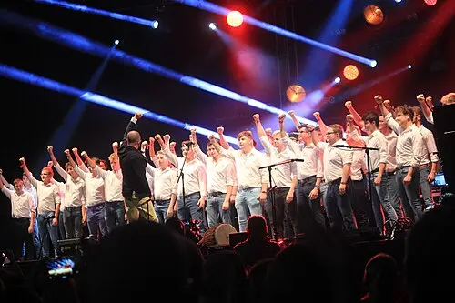 Only Boys Aloud