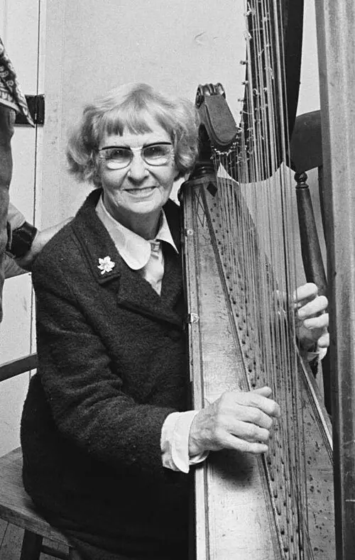 Nansi Richards