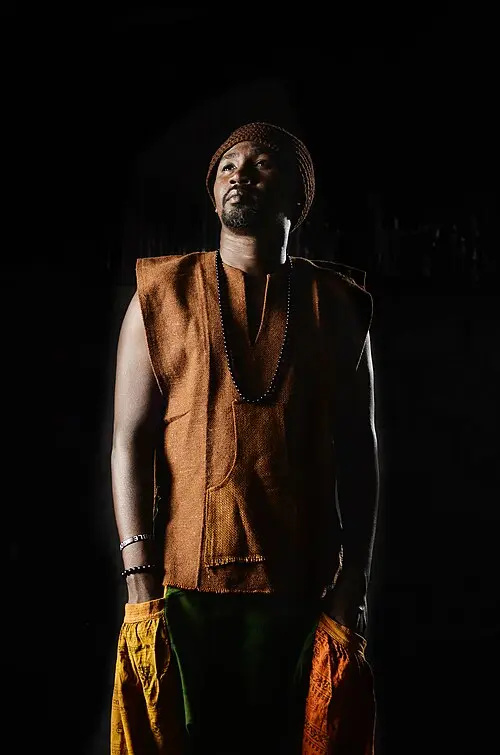 Alif Naaba