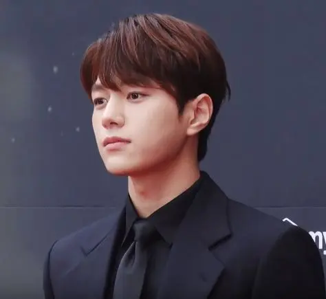 엘