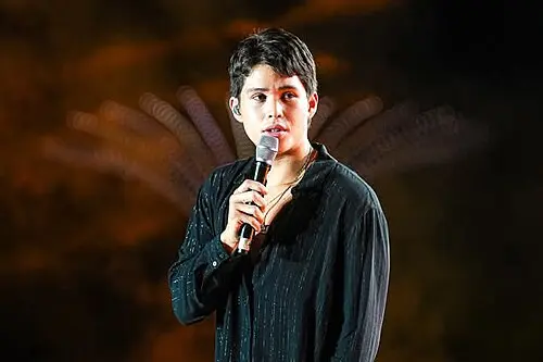 Kyle Echarri