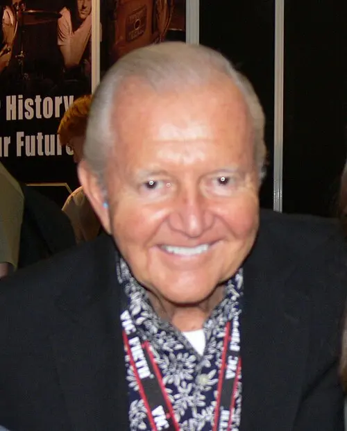 Everett Firth