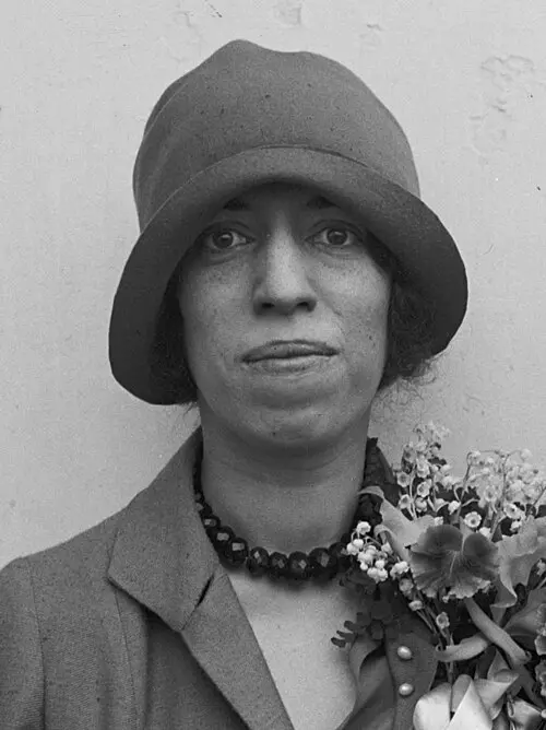 Vera Bloom
