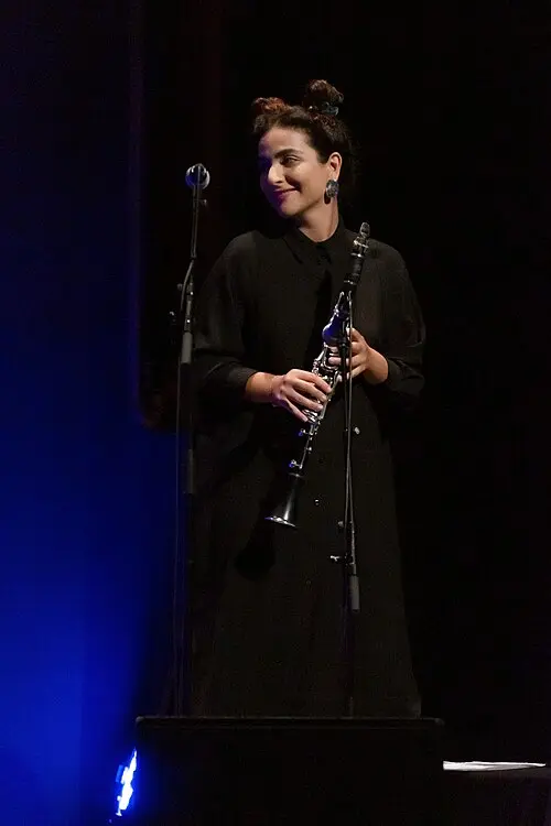 Mona Matbou Riahi