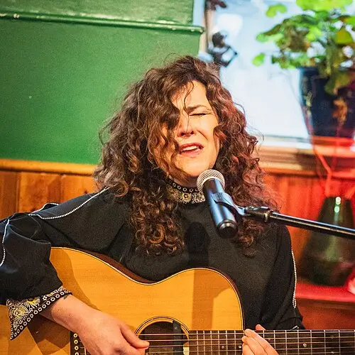 Polly Paulusma