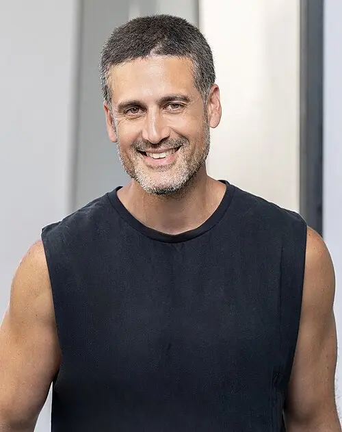 טל סונדק