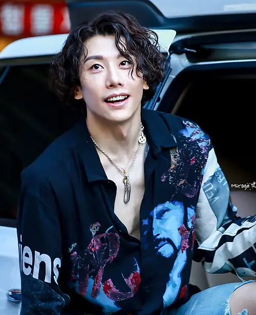 박효신