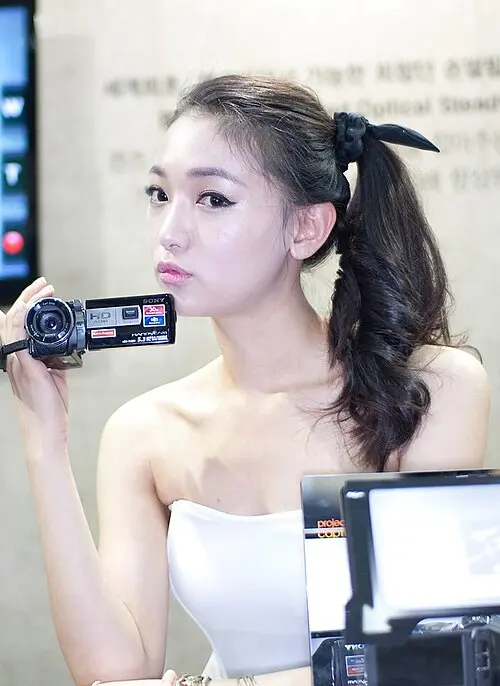문지은