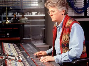 Leslie Ann Jones