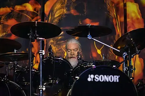 Tomas Haake