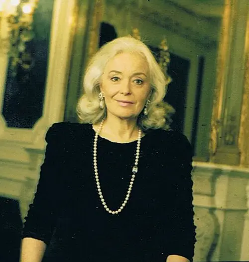 Gwyneth Jones