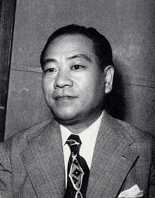 楠木繁夫