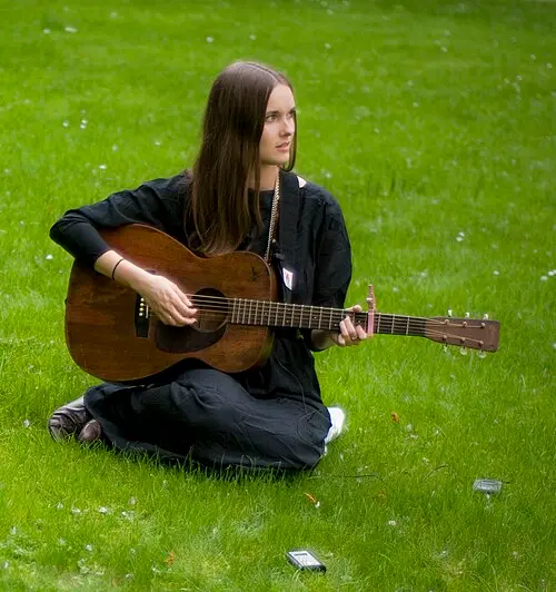 Nina Kinert