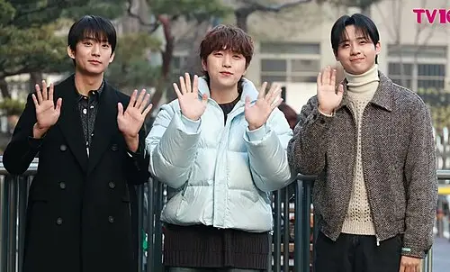 B1A4
