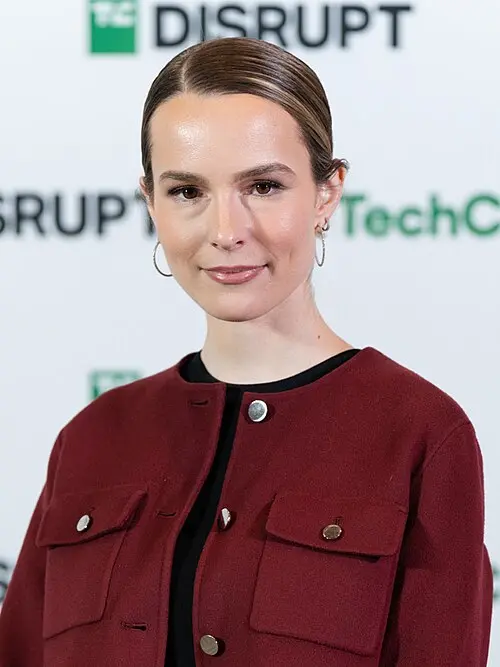 Bridgit Mendler