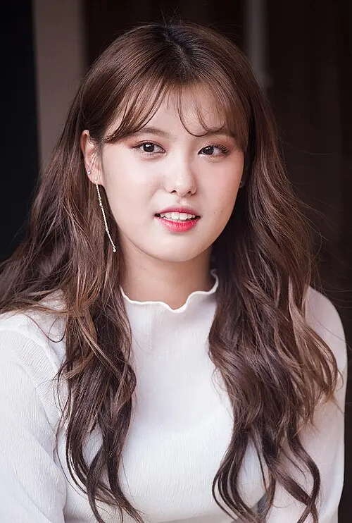 아인
