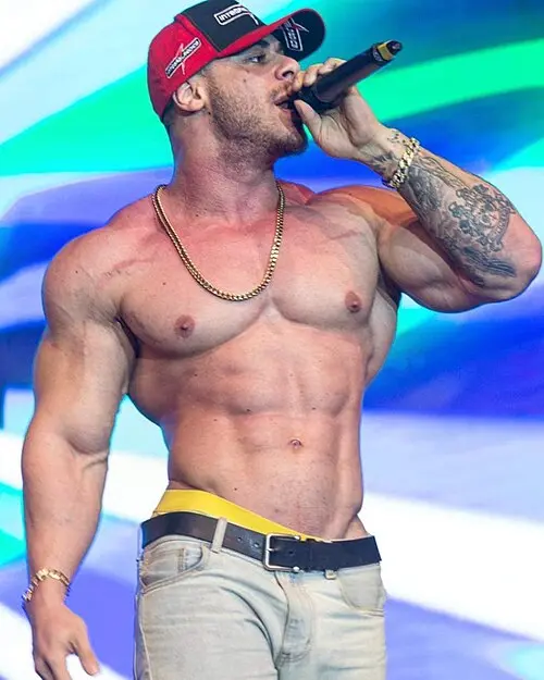 Léo Stronda
