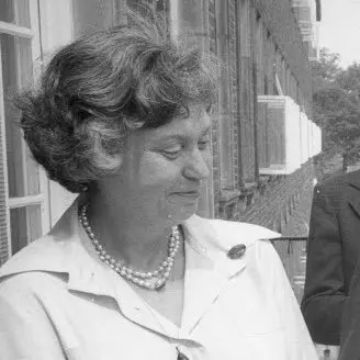 Carla Henius