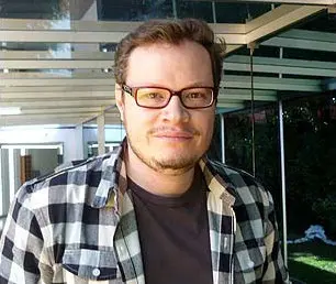Leonel García