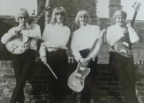 The Hullaballoos