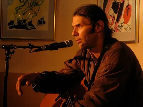 Malcolm Holcombe
