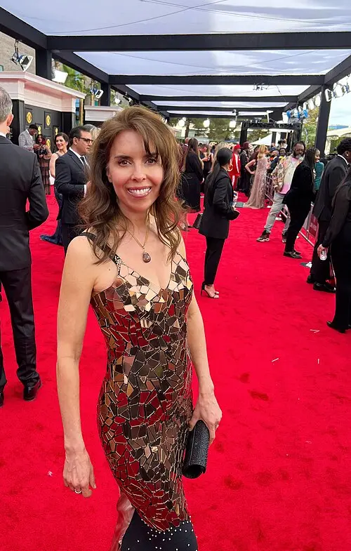 Laura Sullivan