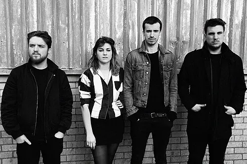 Estrons