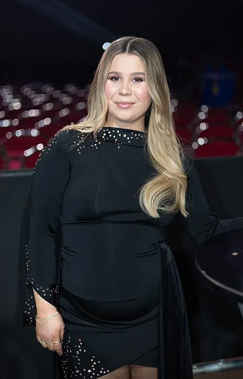 Lisa Ajax