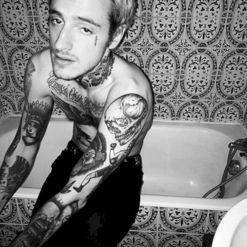 Tue-moi, mon amour, s'il te plait