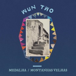 medalha / montanhas velhas