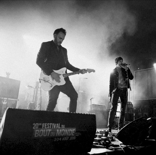 We Are Bodies (live at Festival du Bout du Monde)