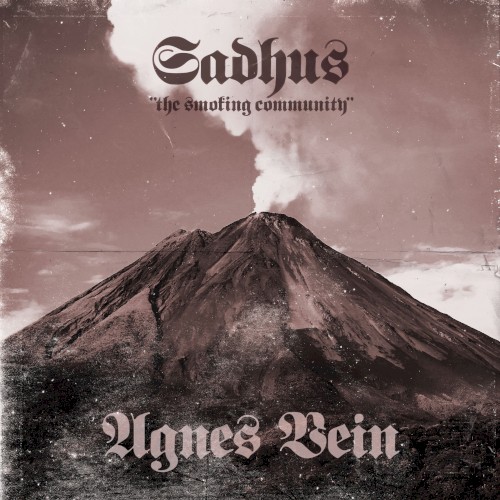 Sadhus: The Smoking Community / Agnes Vein
