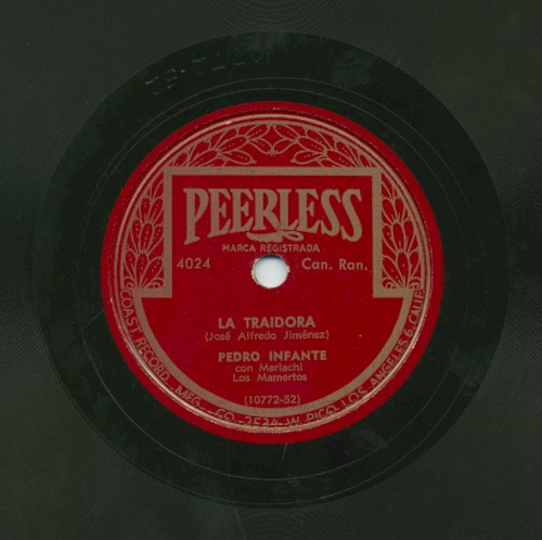 La traidora / La tertulia