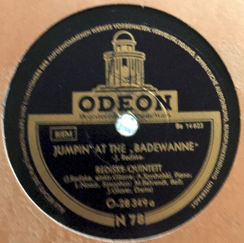 Jumpin' at the "Badewanne" / Jumping With Symphony Sid