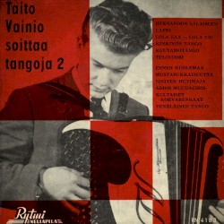 Taito Vainio soittaa tangoja 2