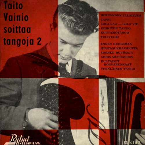 Taito Vainio soittaa tangoja 2
