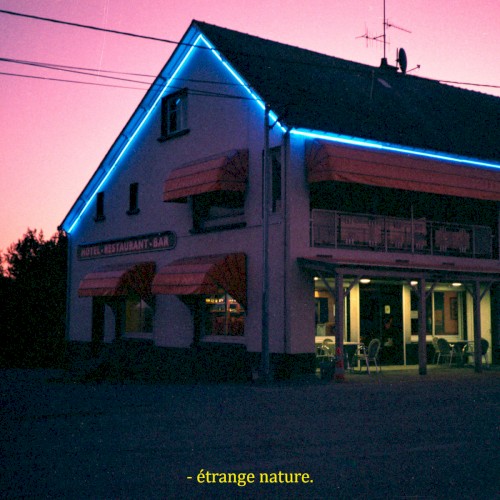 Etrange Nature